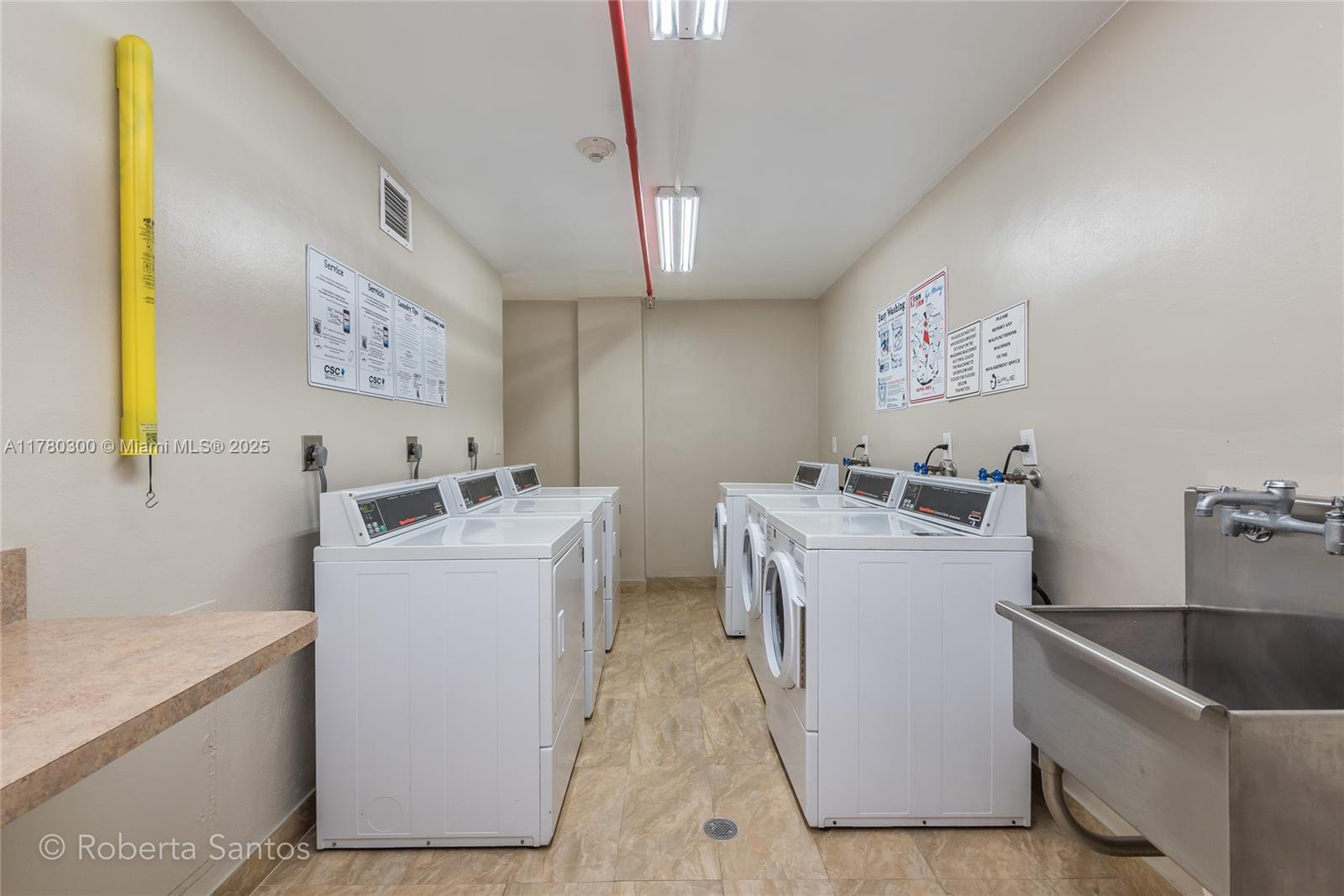 WAVE CONDO - Residential Lease