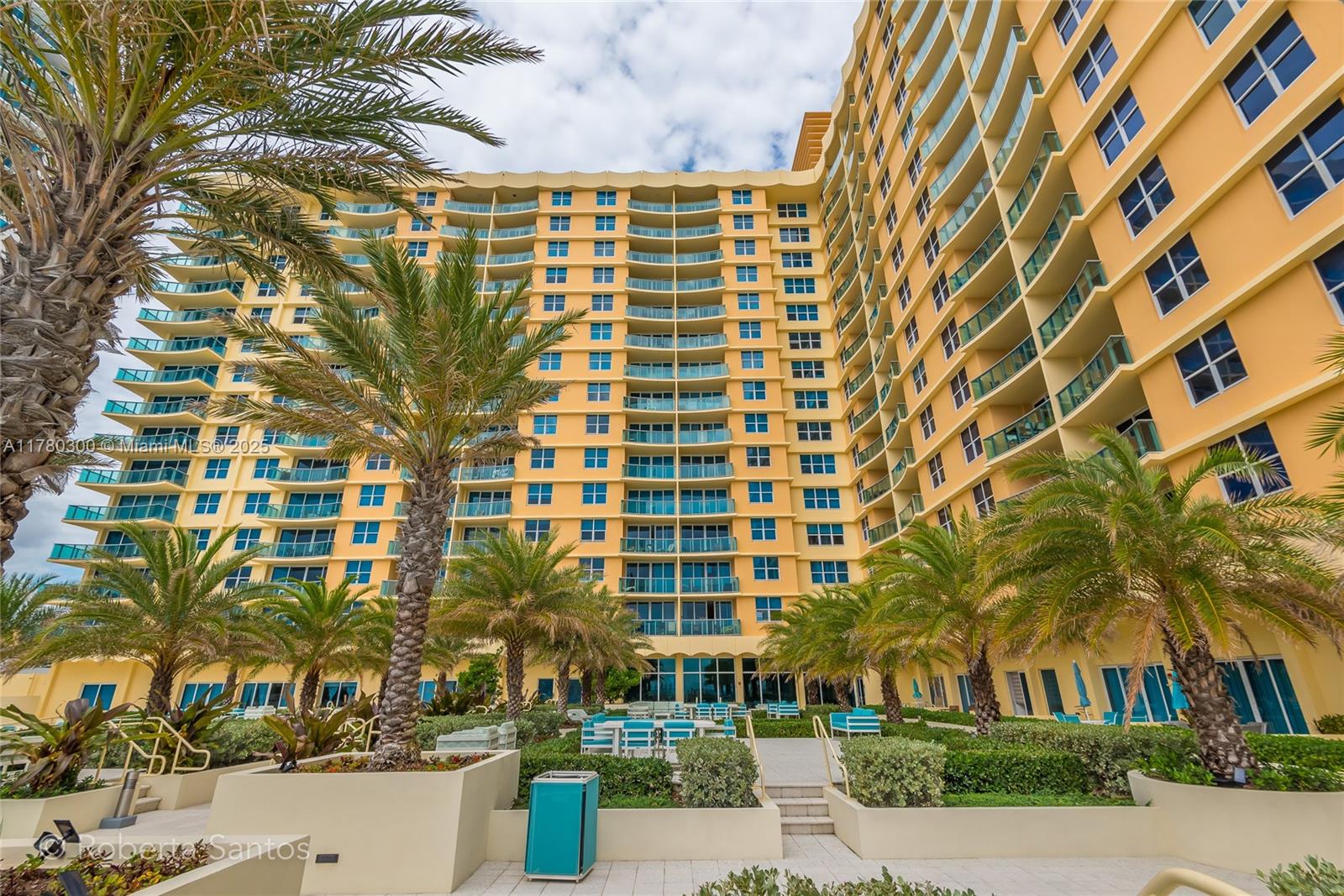 WAVE CONDO - Residential Lease