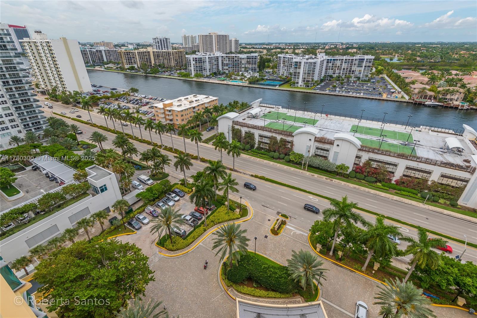 WAVE CONDO - Residential Lease