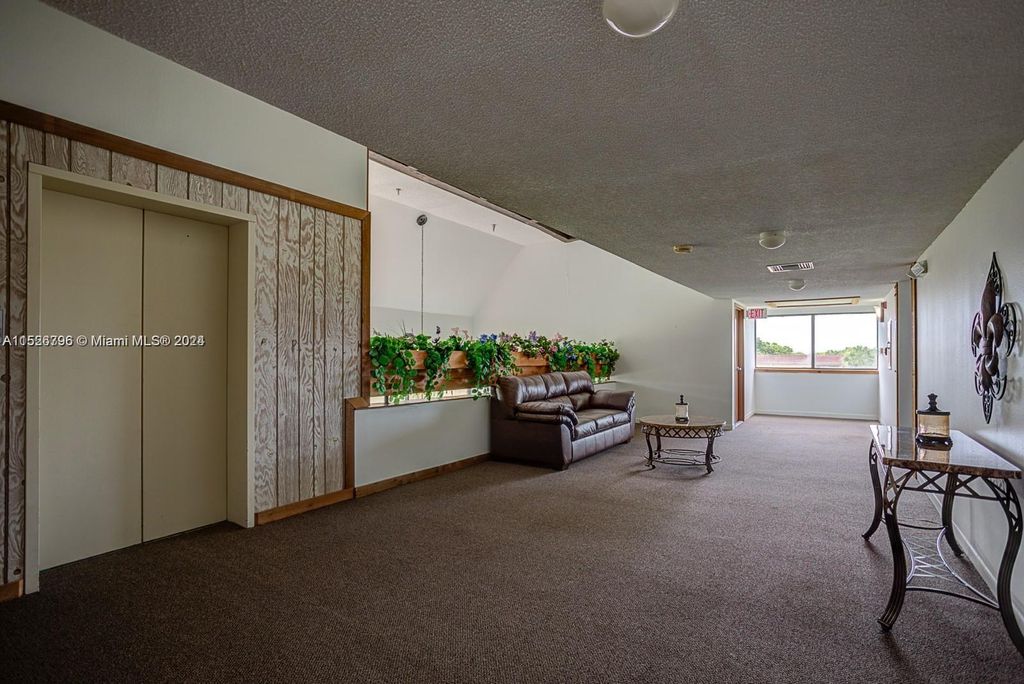 Photo of 210 Lakeview Dr #304, Weston, FL 33326 (MLS # A11526796)