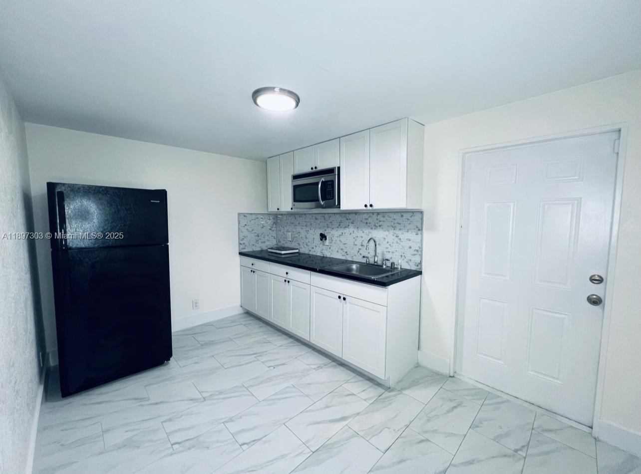 SUNLAND PARK SECTION 2 - Residential Lease