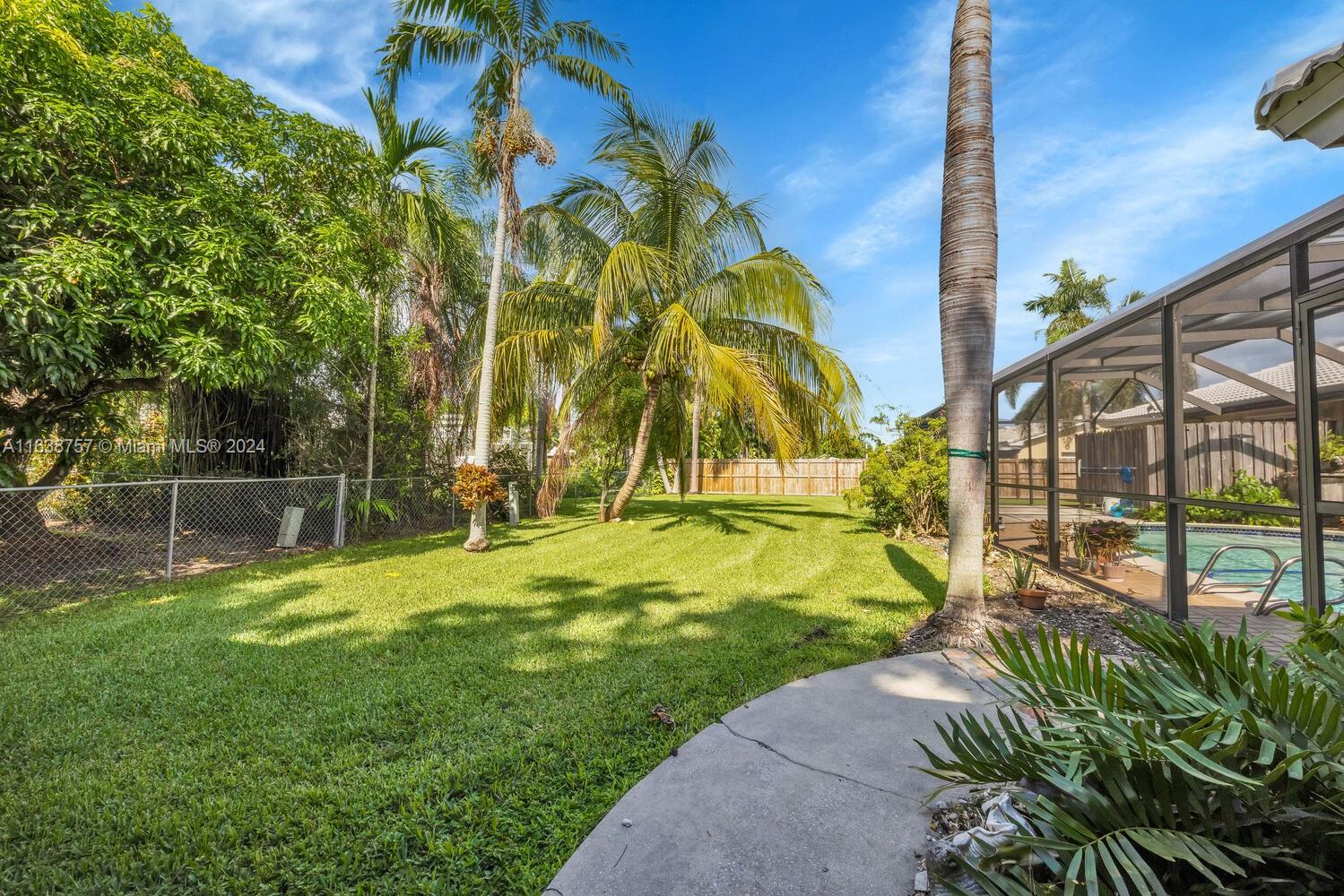 PINEWOOD ESTATES SECOND A - Residential