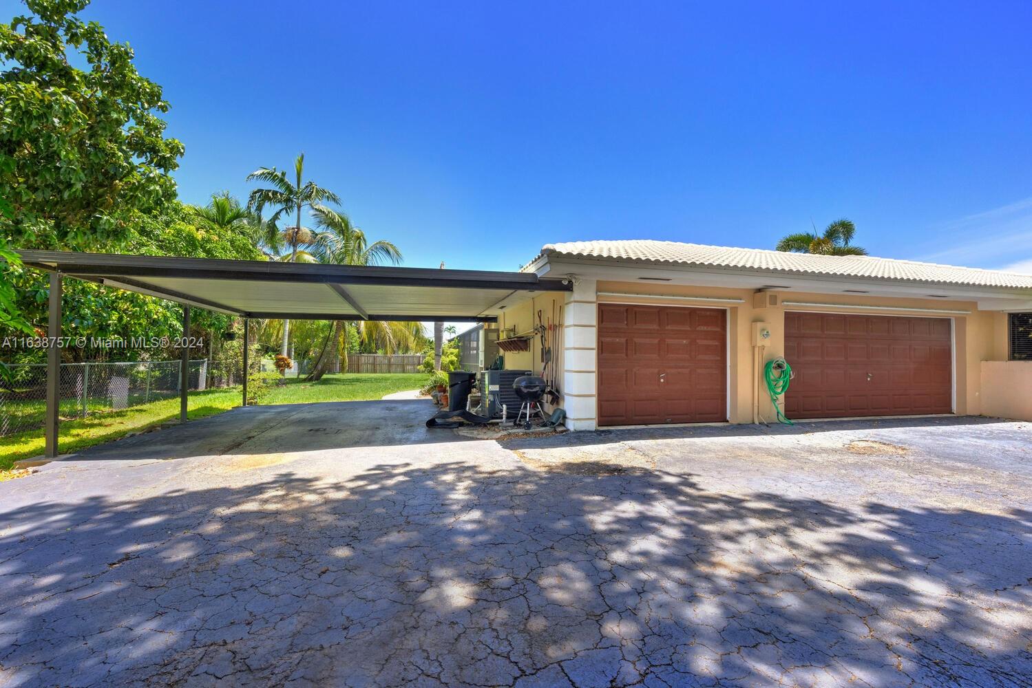 PINEWOOD ESTATES SECOND A - Residential