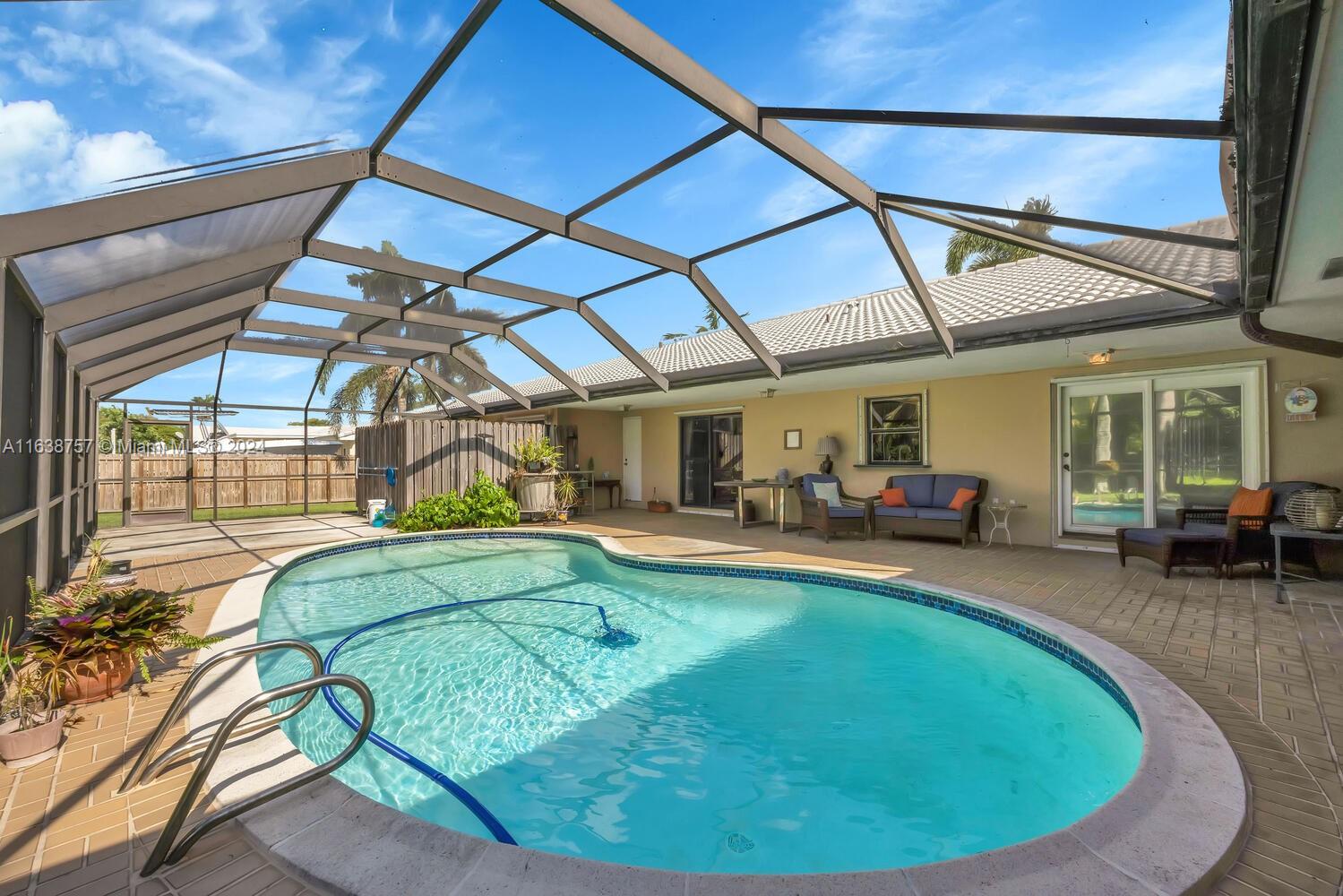 PINEWOOD ESTATES SECOND A - Residential