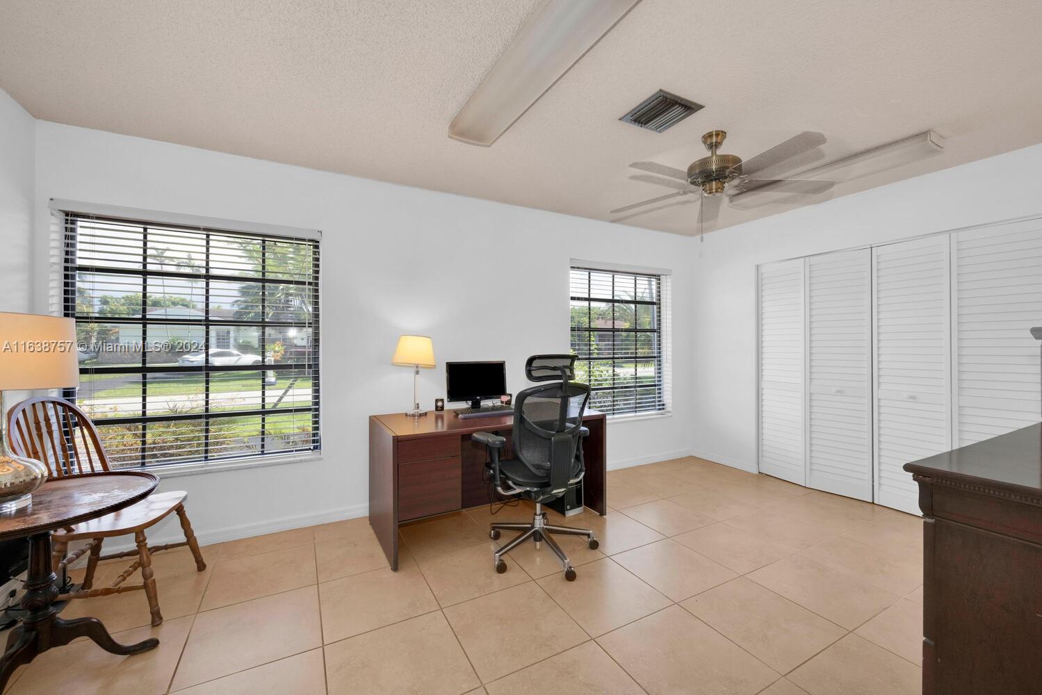 PINEWOOD ESTATES SECOND A - Residential