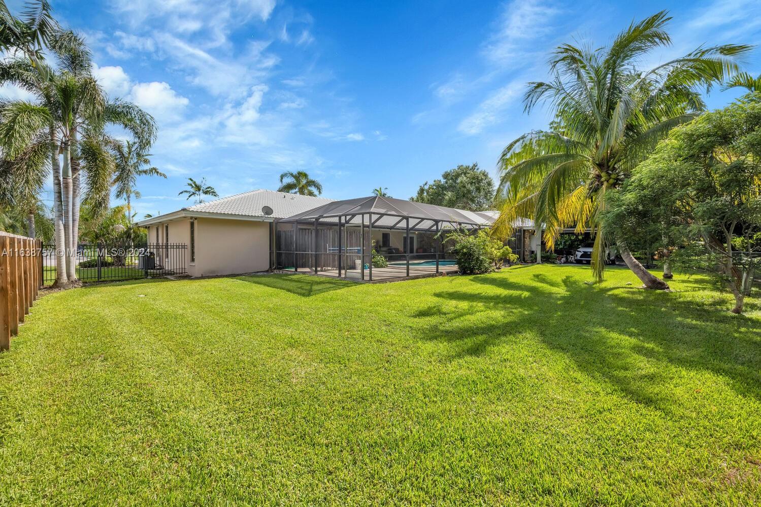 PINEWOOD ESTATES SECOND A - Residential