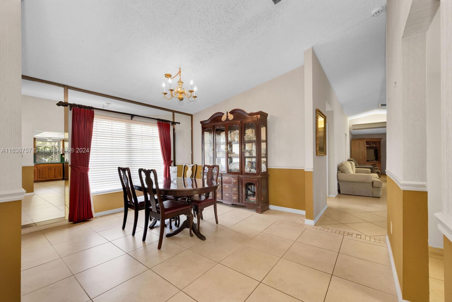 PINEWOOD ESTATES SECOND A - Residential