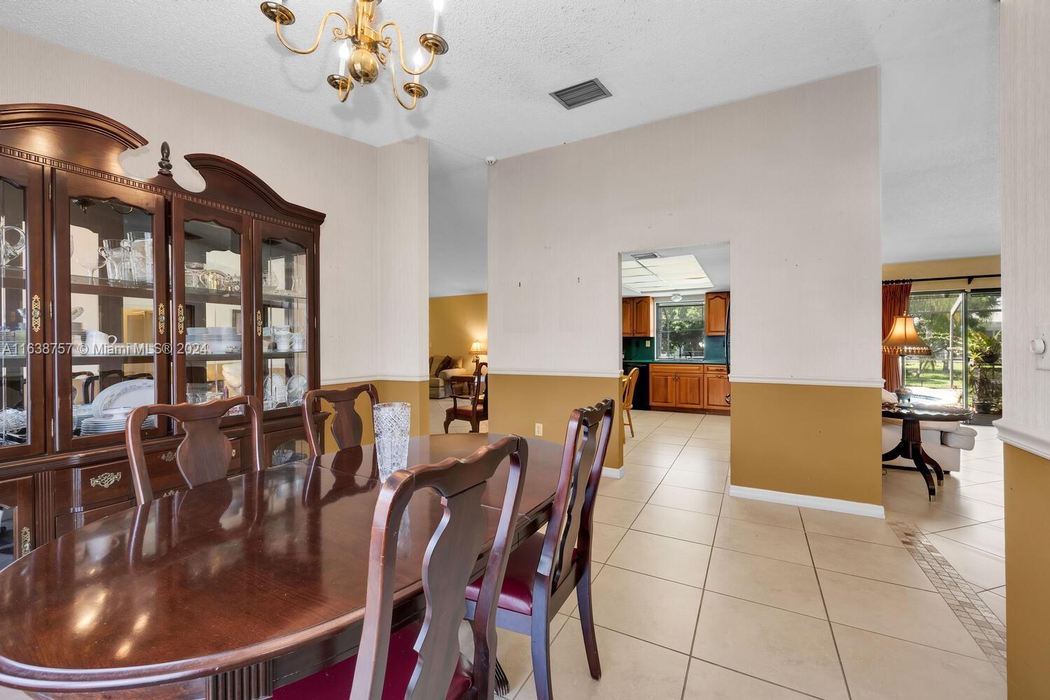 PINEWOOD ESTATES SECOND A - Residential