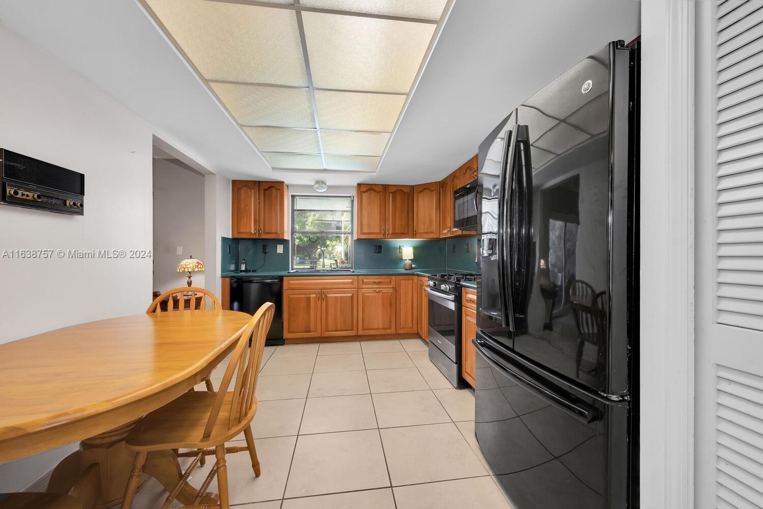 PINEWOOD ESTATES SECOND A - Residential