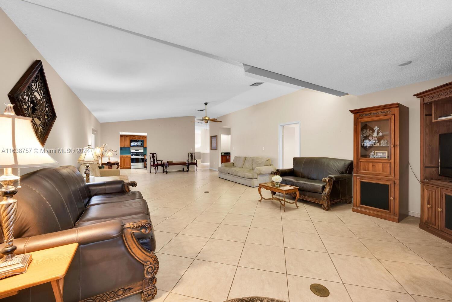 PINEWOOD ESTATES SECOND A - Residential