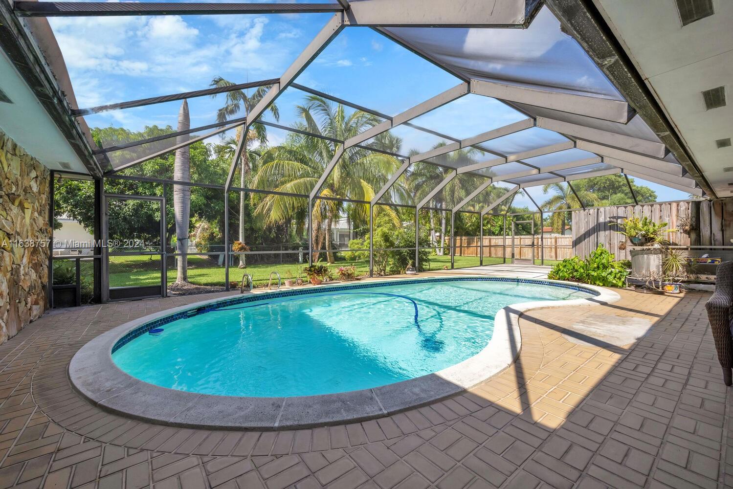 PINEWOOD ESTATES SECOND A - Residential