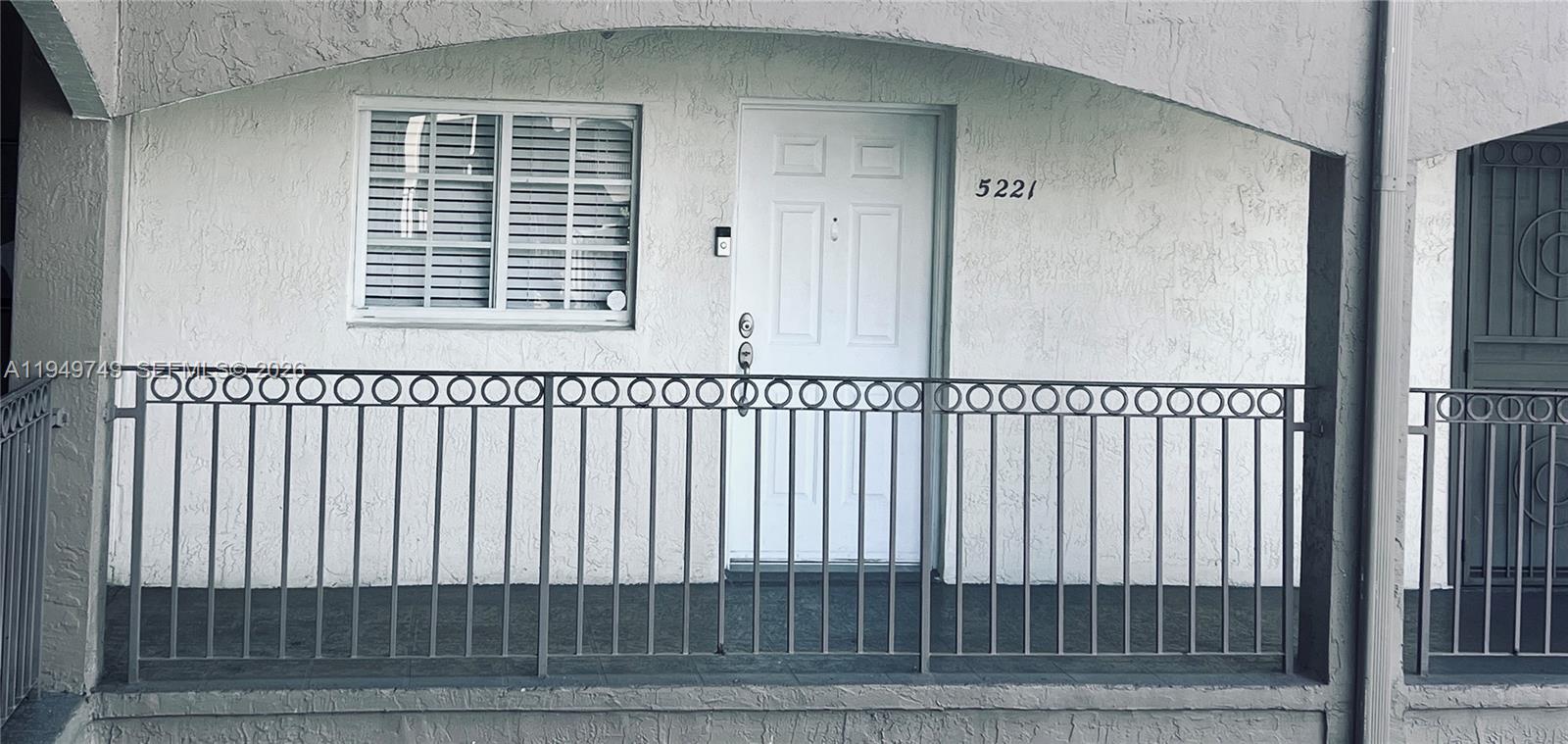 GRAND VISTA CONDO - Residential