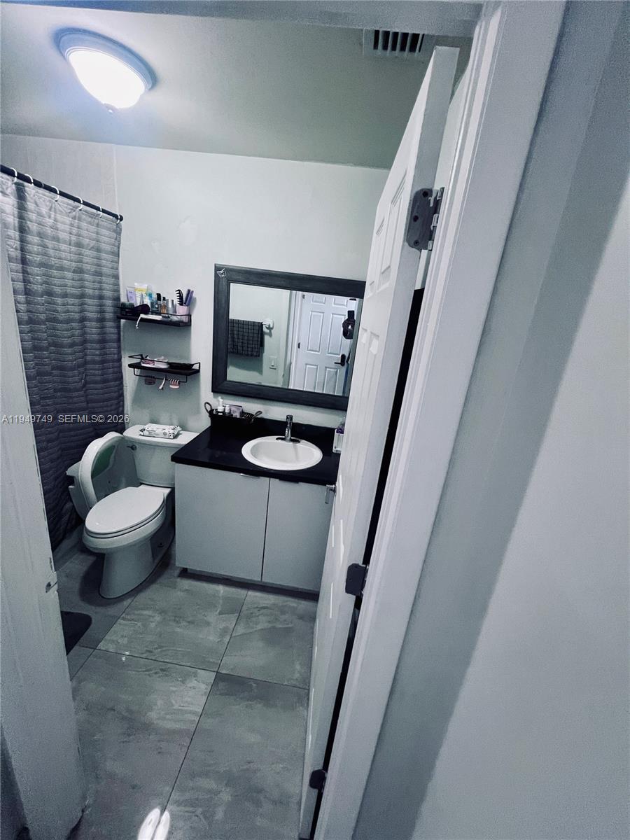 GRAND VISTA CONDO - Residential