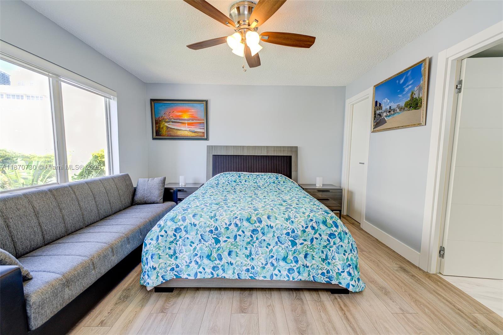 GOLDEN ISLES TOWERS CONDO - Residential