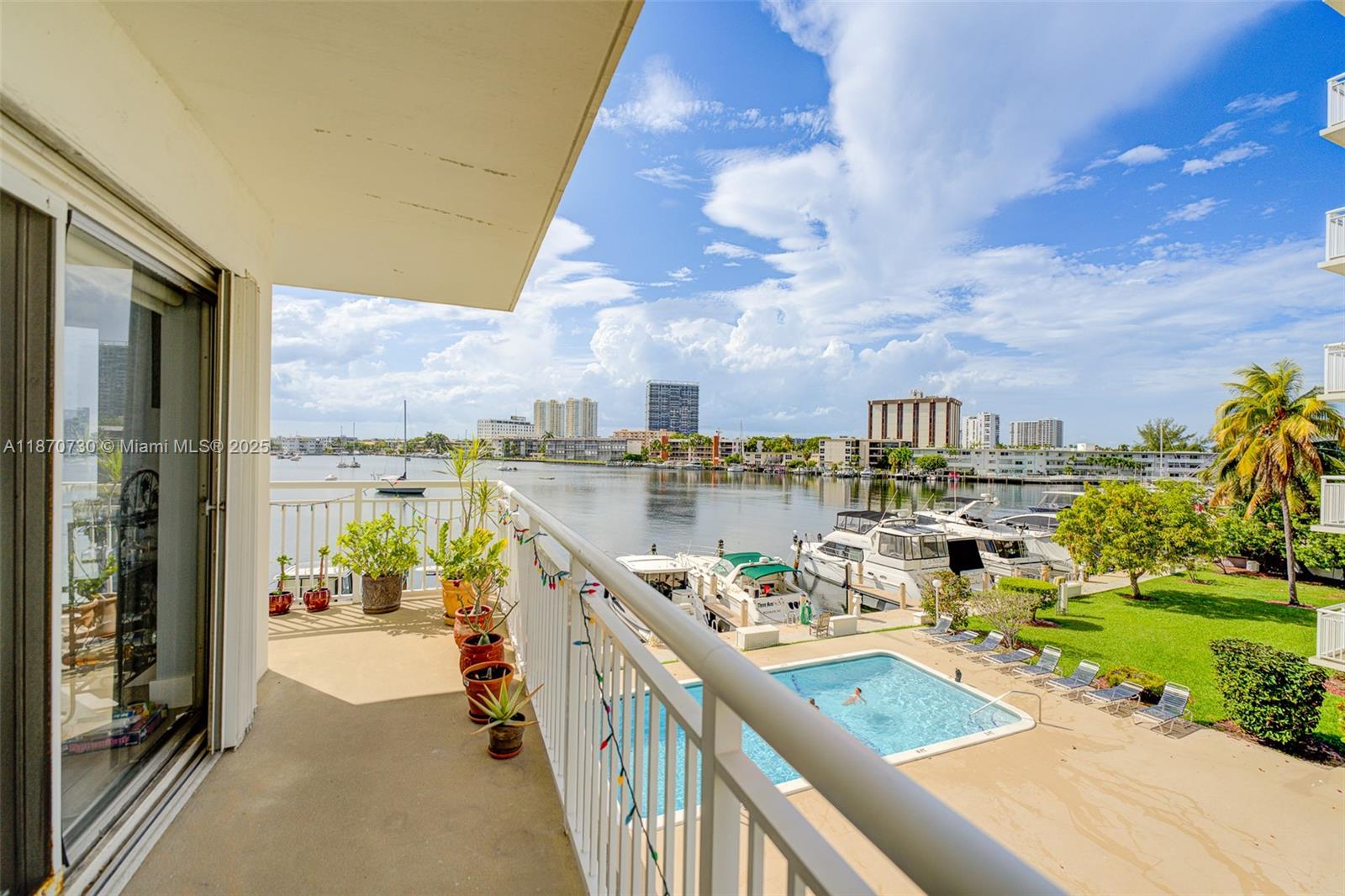 GOLDEN ISLES TOWERS CONDO - Residential