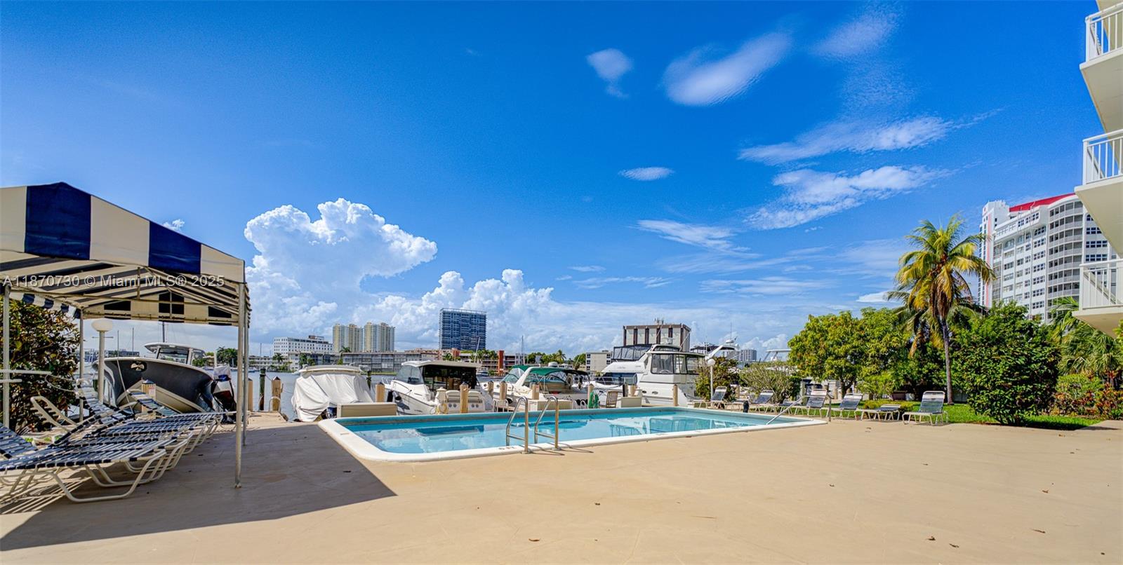 GOLDEN ISLES TOWERS CONDO - Residential