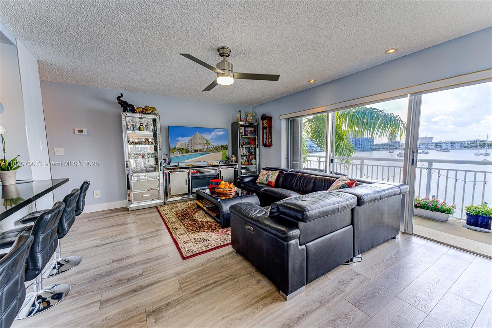 GOLDEN ISLES TOWERS CONDO - Residential