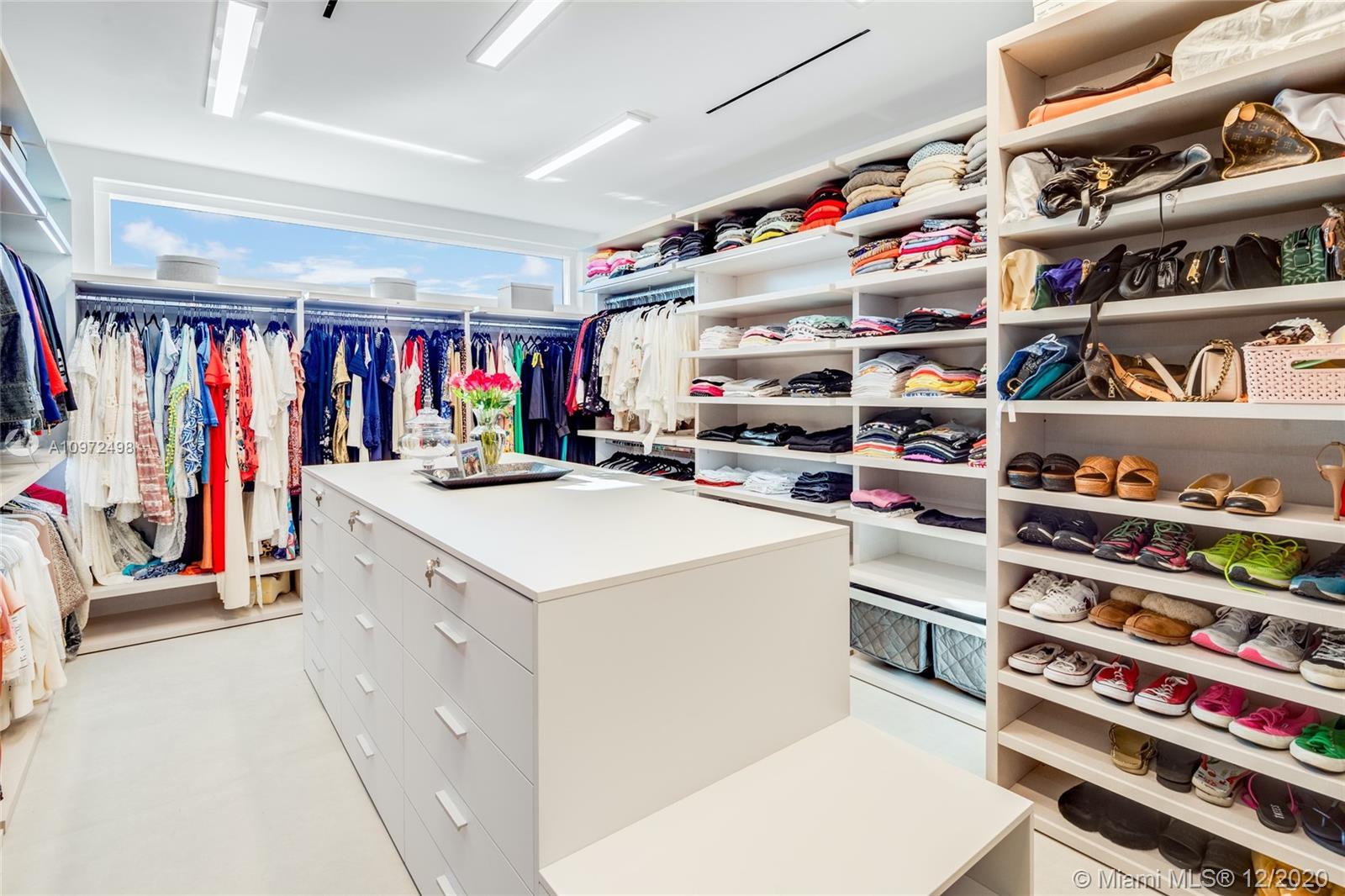 BAY HARBOR ISLAND - Residential