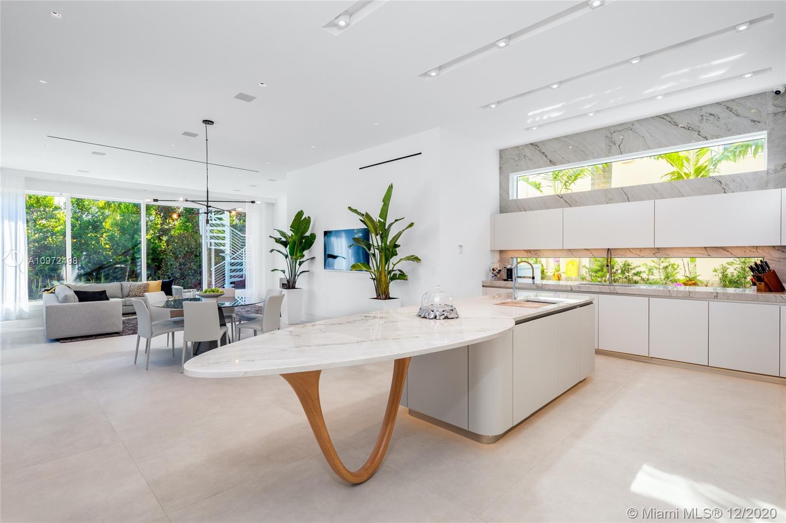 BAY HARBOR ISLAND - Residential