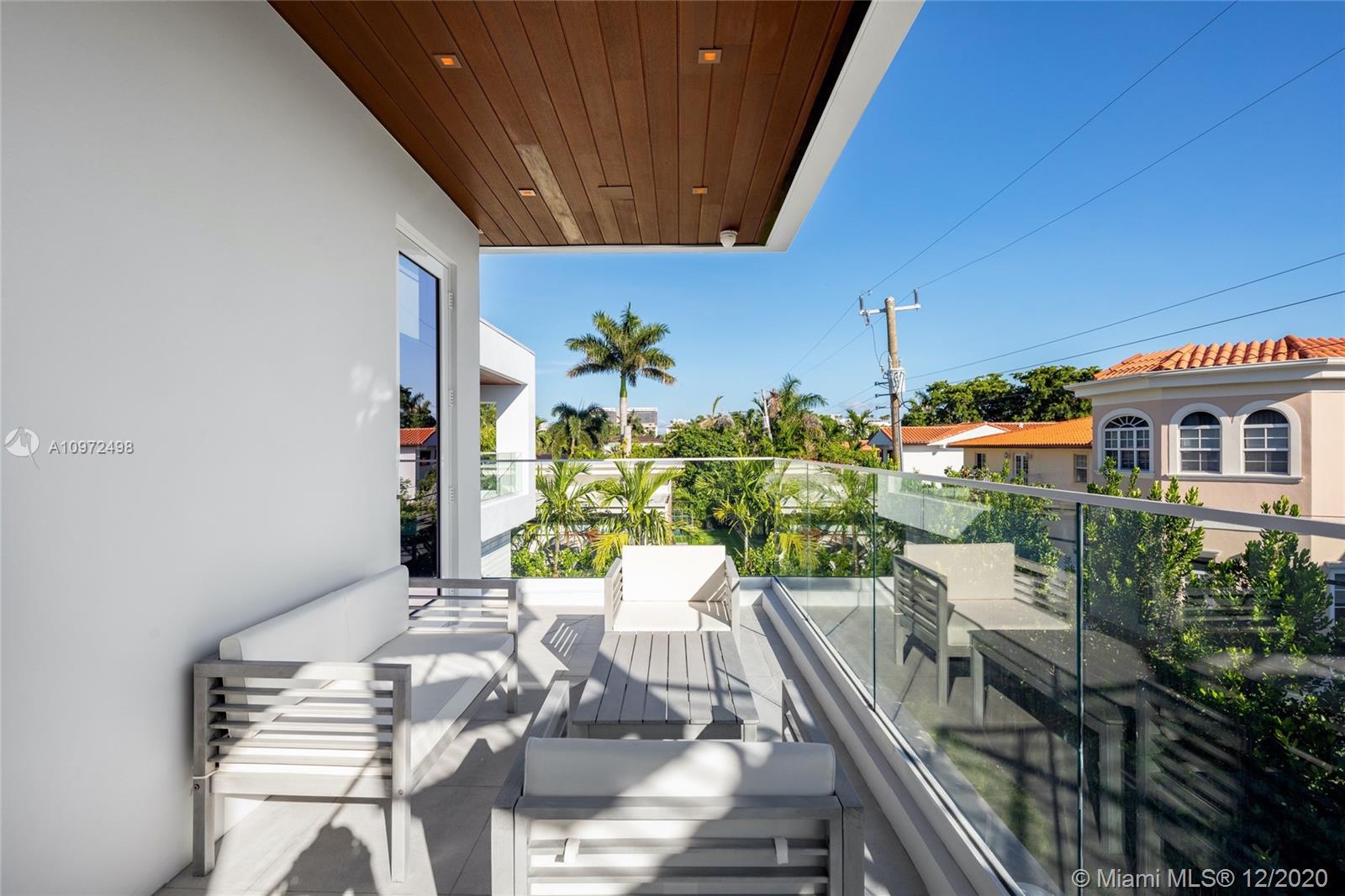 BAY HARBOR ISLAND - Residential