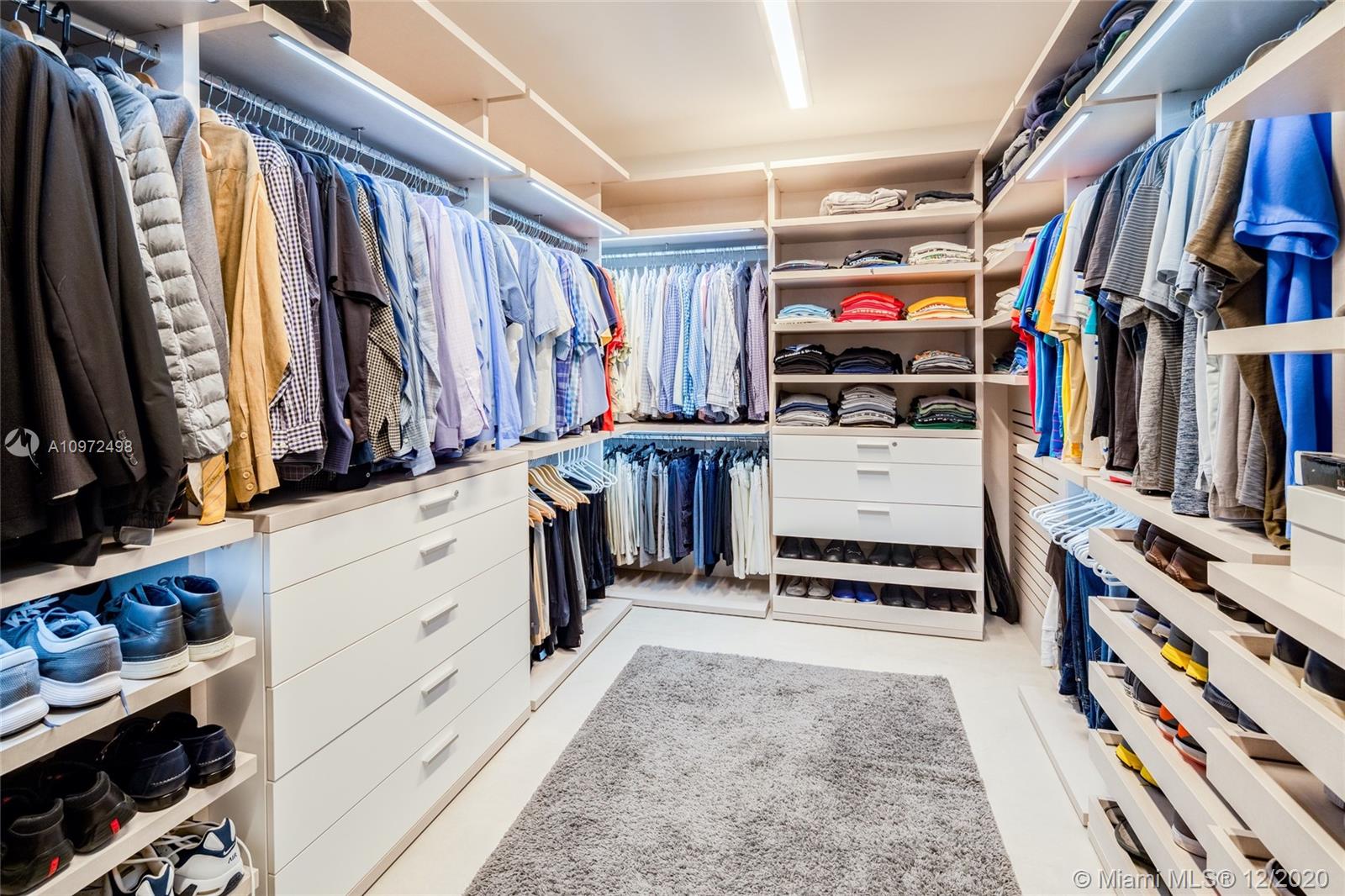 BAY HARBOR ISLAND - Residential