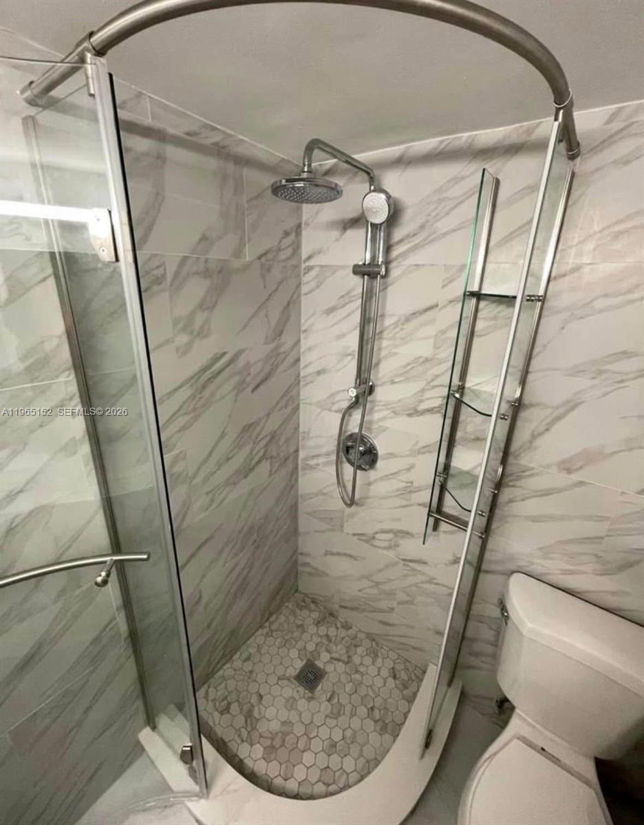 1530 NE 191st St 145