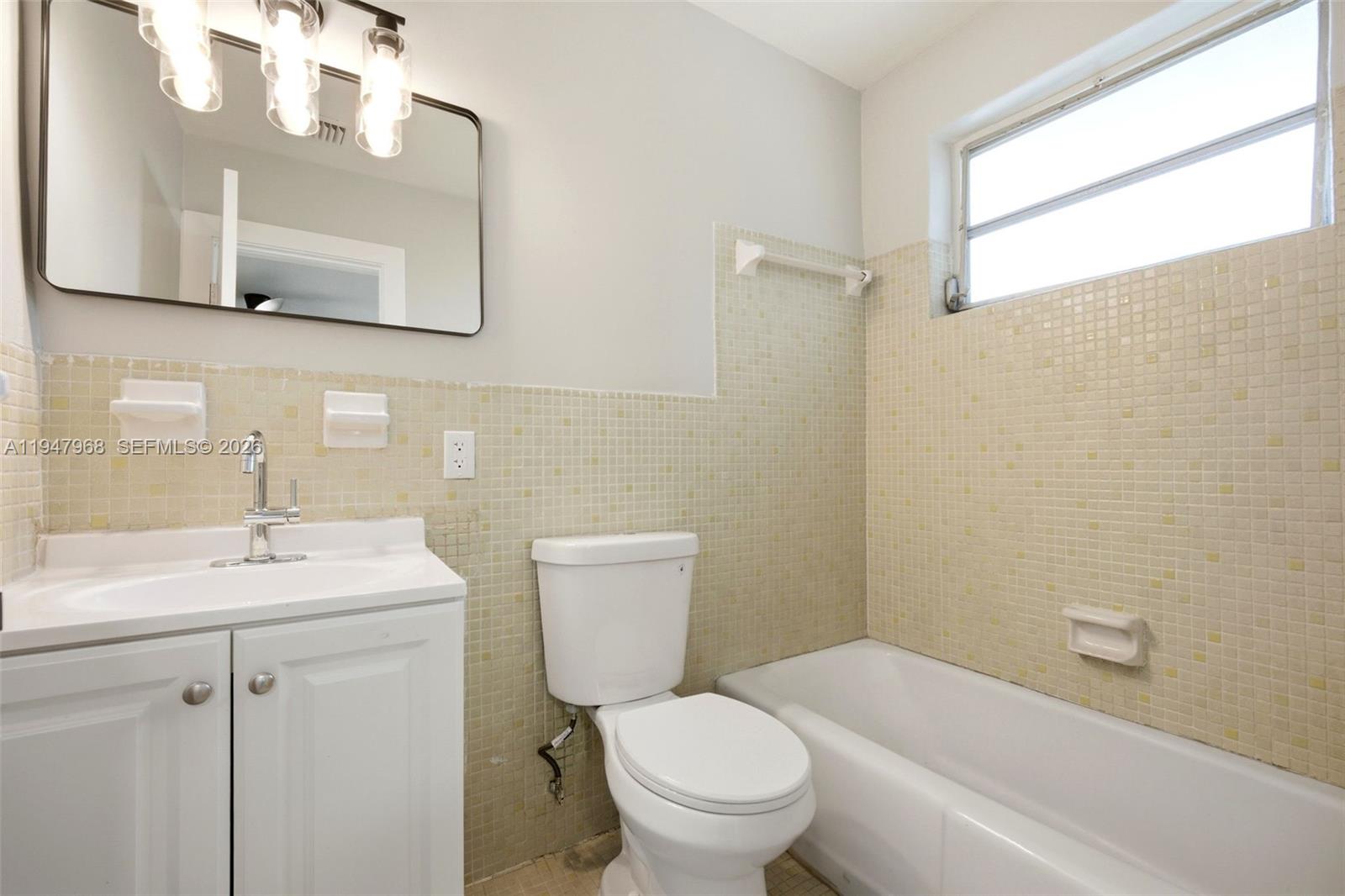 HOLLYWOOD TERRACE - Residential Income