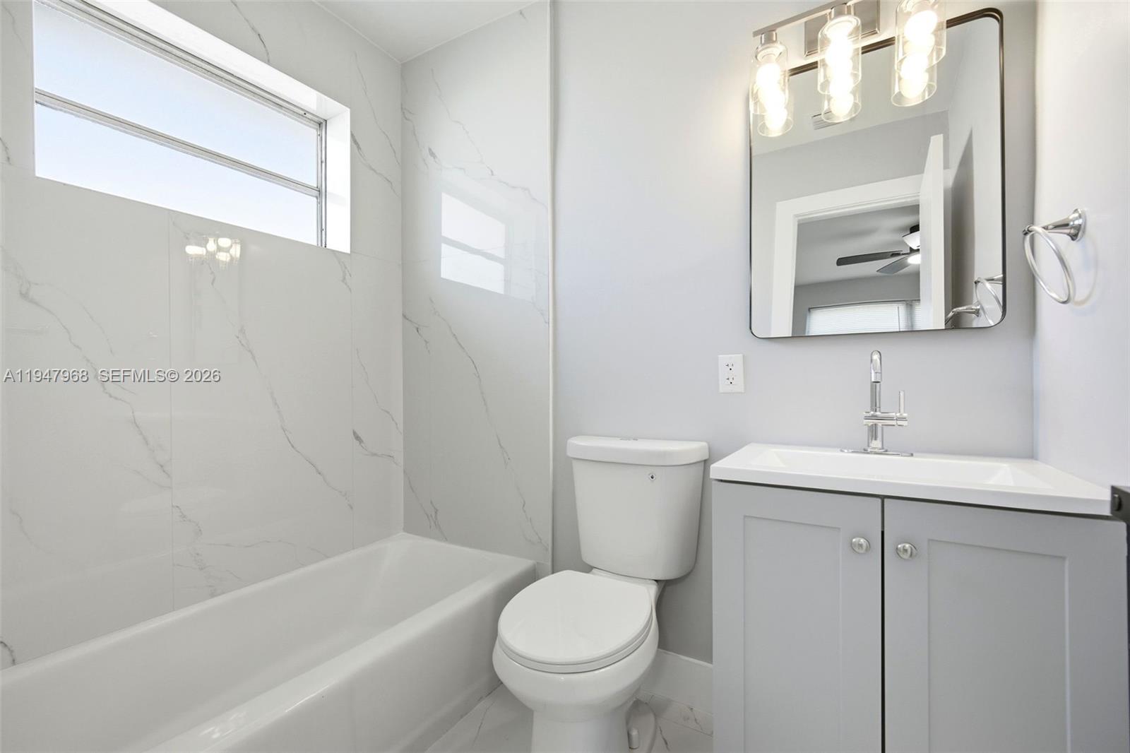 HOLLYWOOD TERRACE - Residential Income