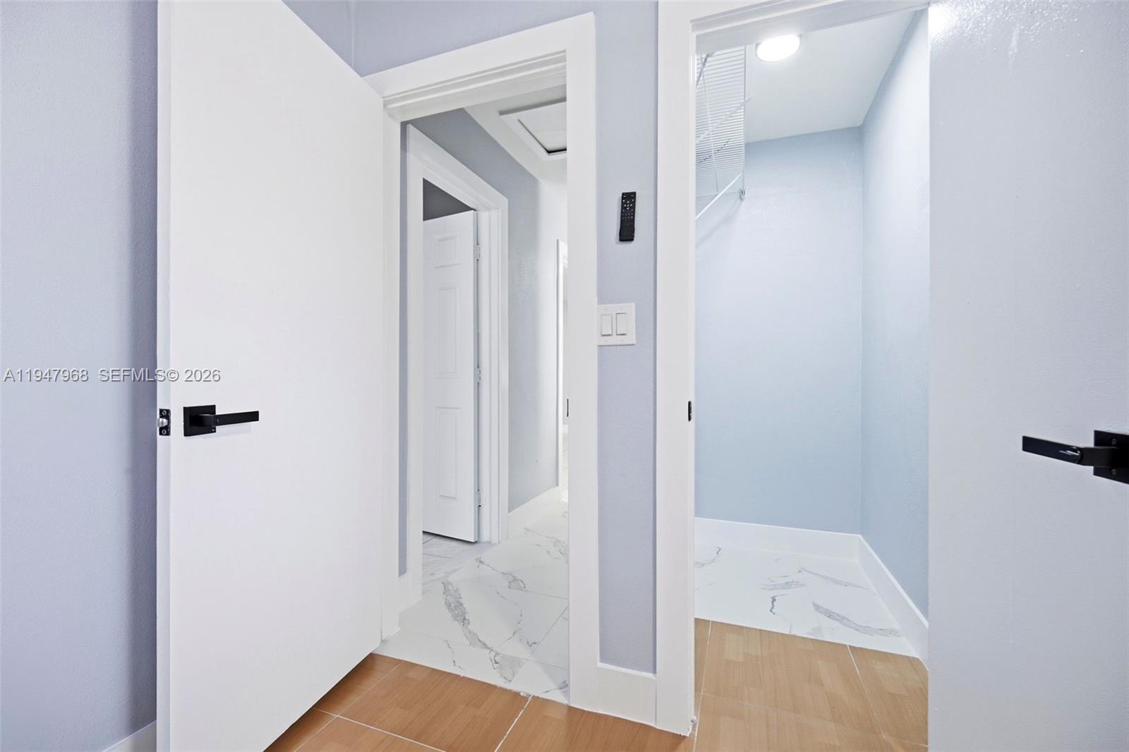 HOLLYWOOD TERRACE - Residential Income