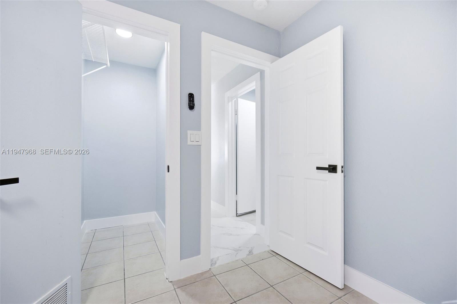 HOLLYWOOD TERRACE - Residential Income