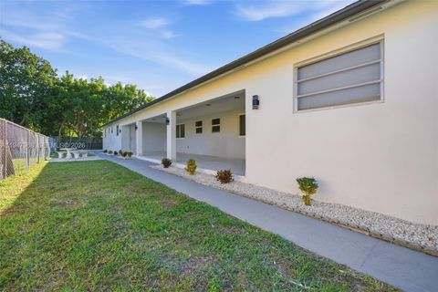 2440 Hayes St # 1-5 Hollywood FL 33020