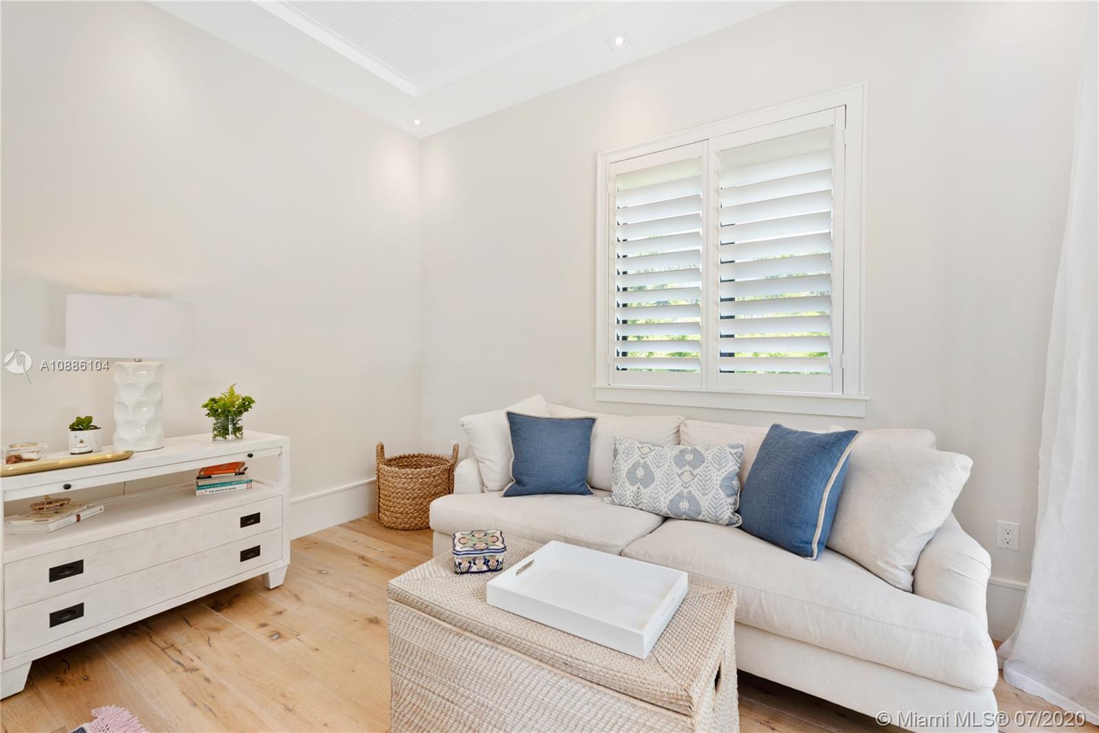 COCOA PLUM HEIGHTS SUB - Residential