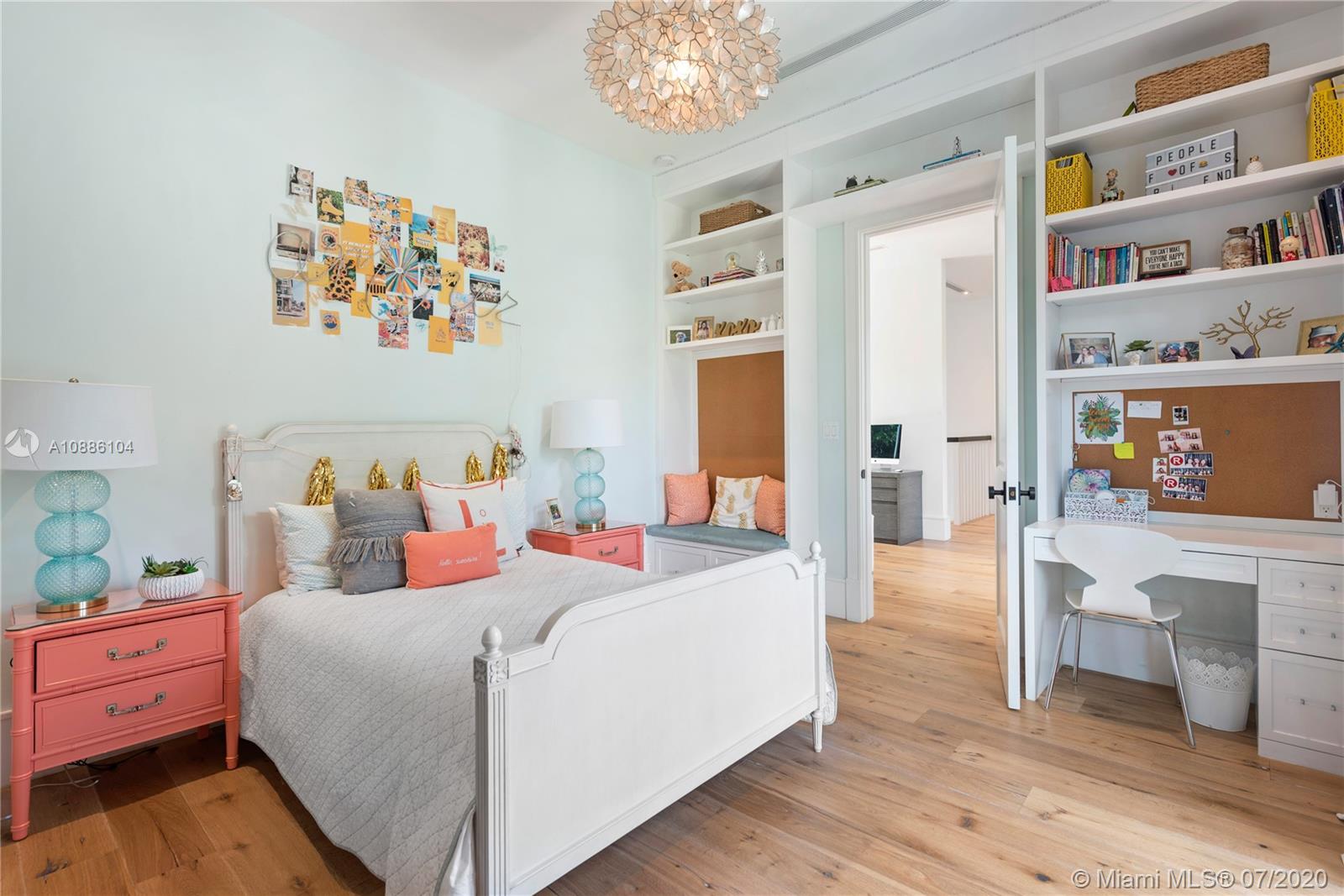 COCOA PLUM HEIGHTS SUB - Residential