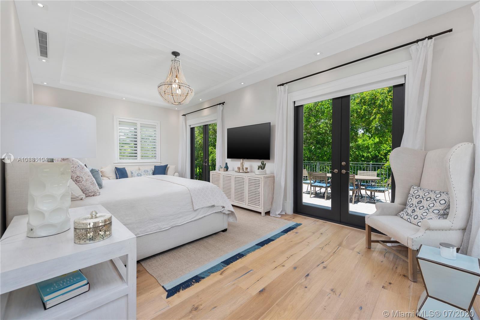 COCOA PLUM HEIGHTS SUB - Residential