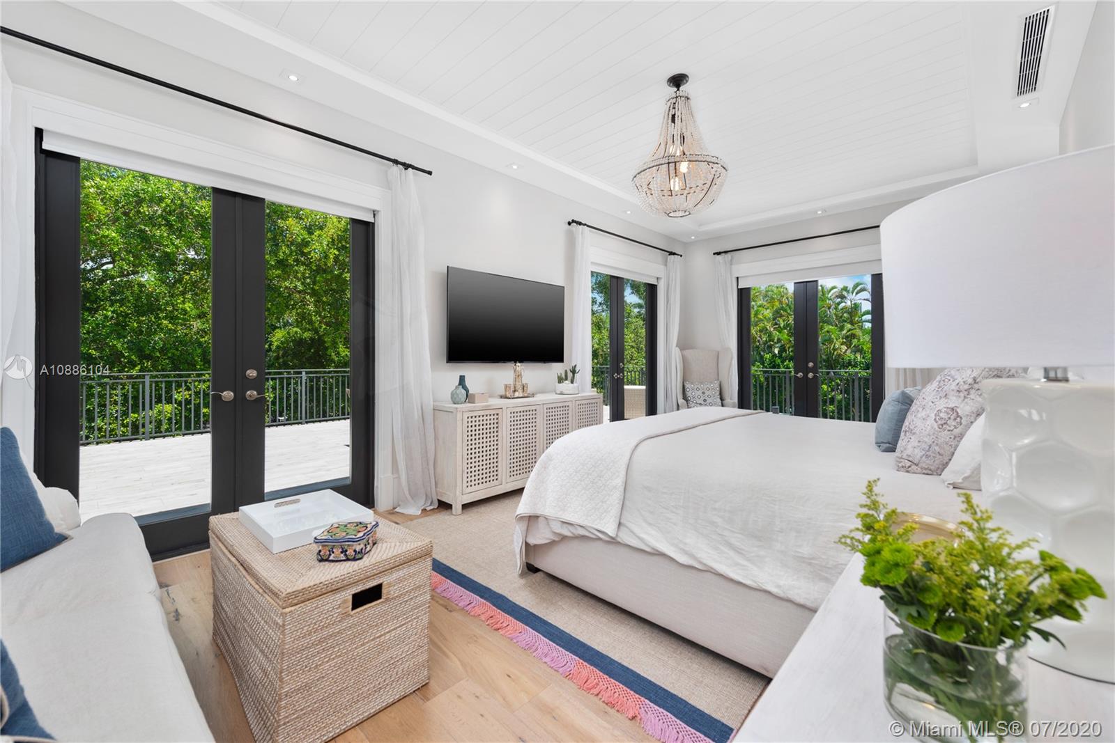 COCOA PLUM HEIGHTS SUB - Residential