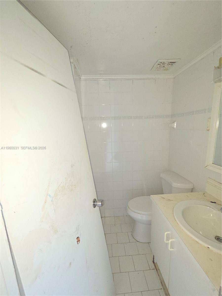 VIEW WEST CONDO PH I - Residential