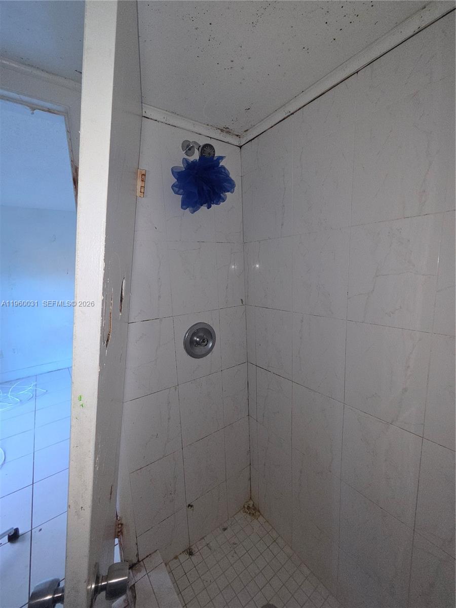 VIEW WEST CONDO PH I - Residential