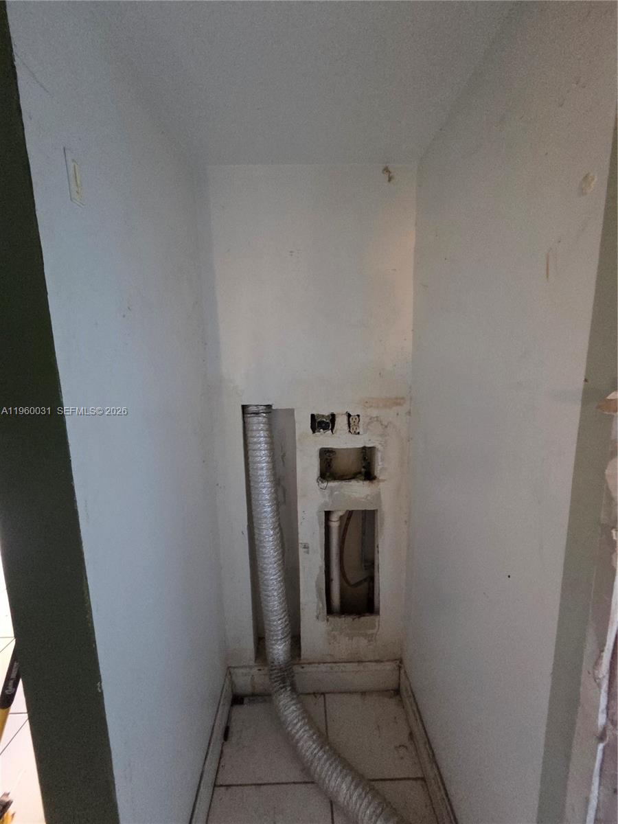 VIEW WEST CONDO PH I - Residential