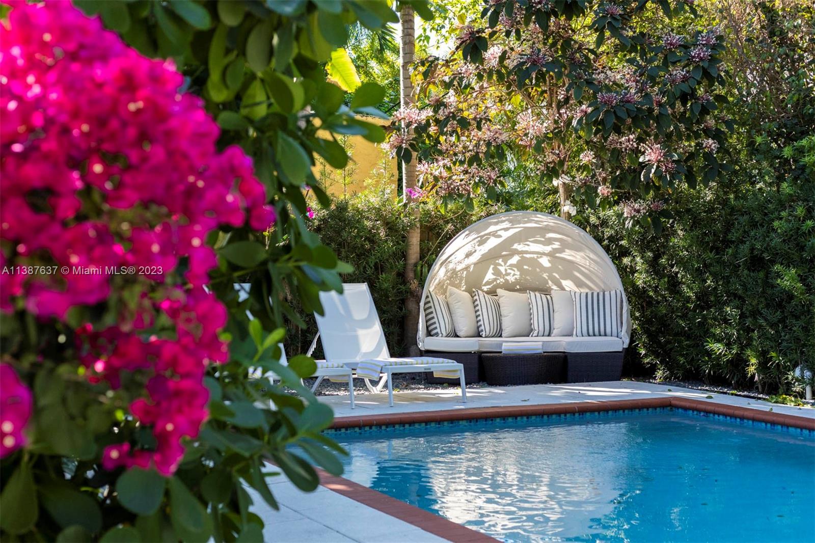 AMD PLAT OF SUNSET LAKE S - Residential