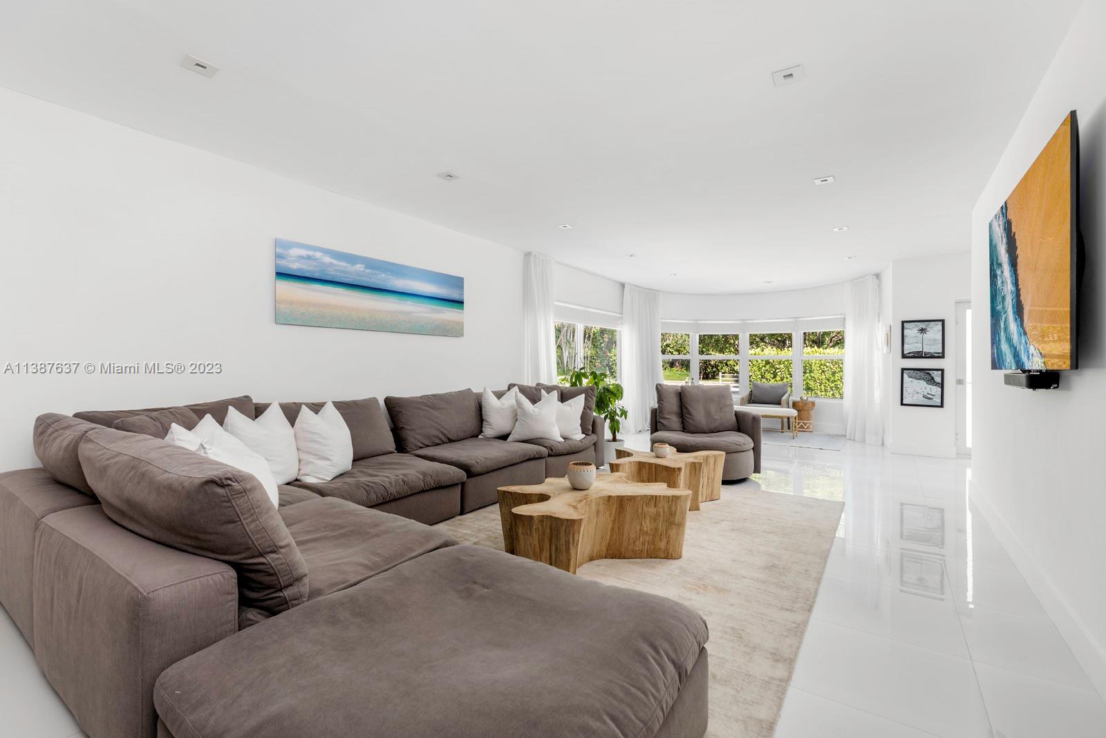 AMD PLAT OF SUNSET LAKE S - Residential