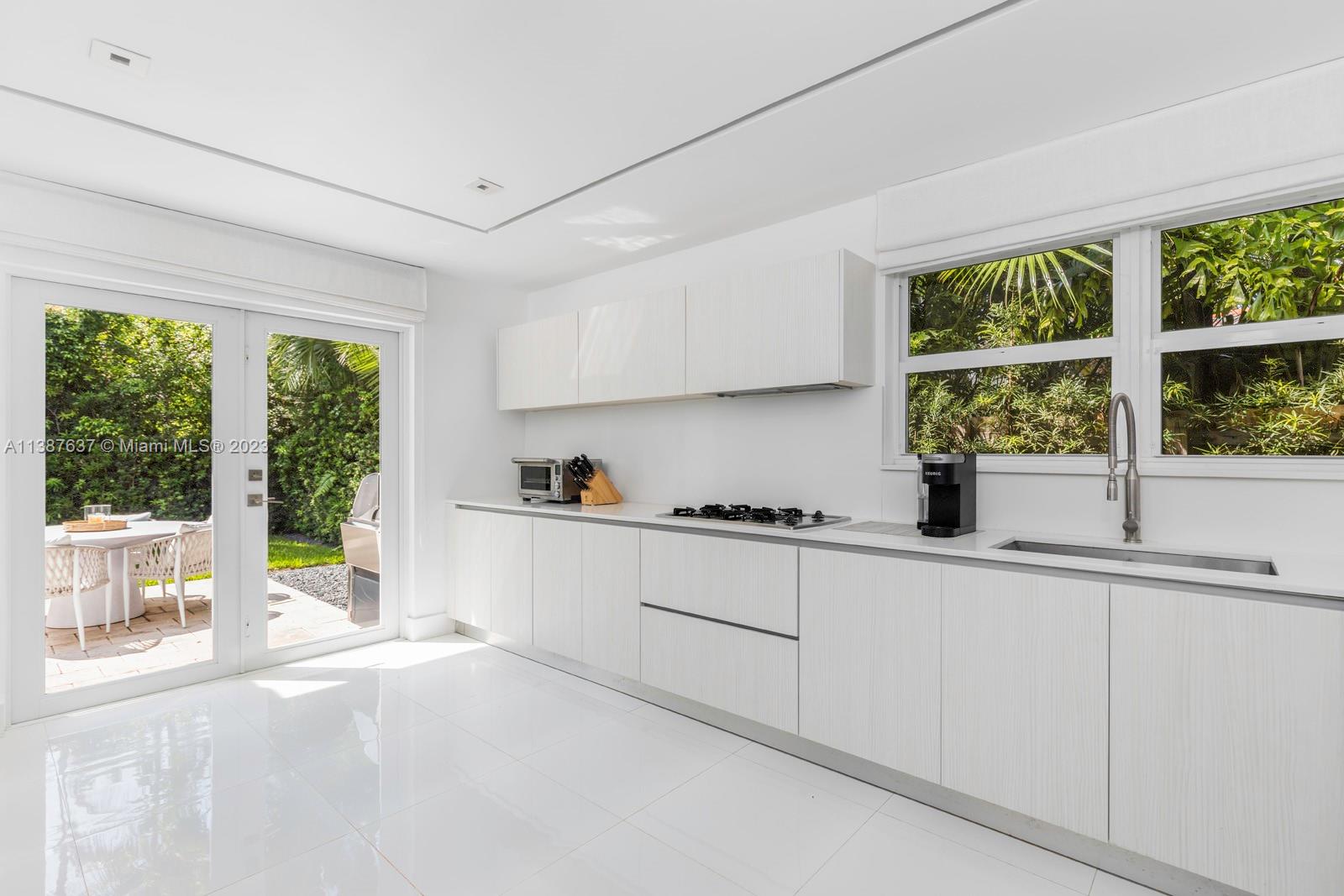 AMD PLAT OF SUNSET LAKE S - Residential