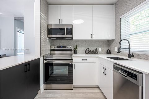 Tiny photo for 1236 NE 16th Ave, Fort Lauderdale, FL 33304 (MLS # A11976833)