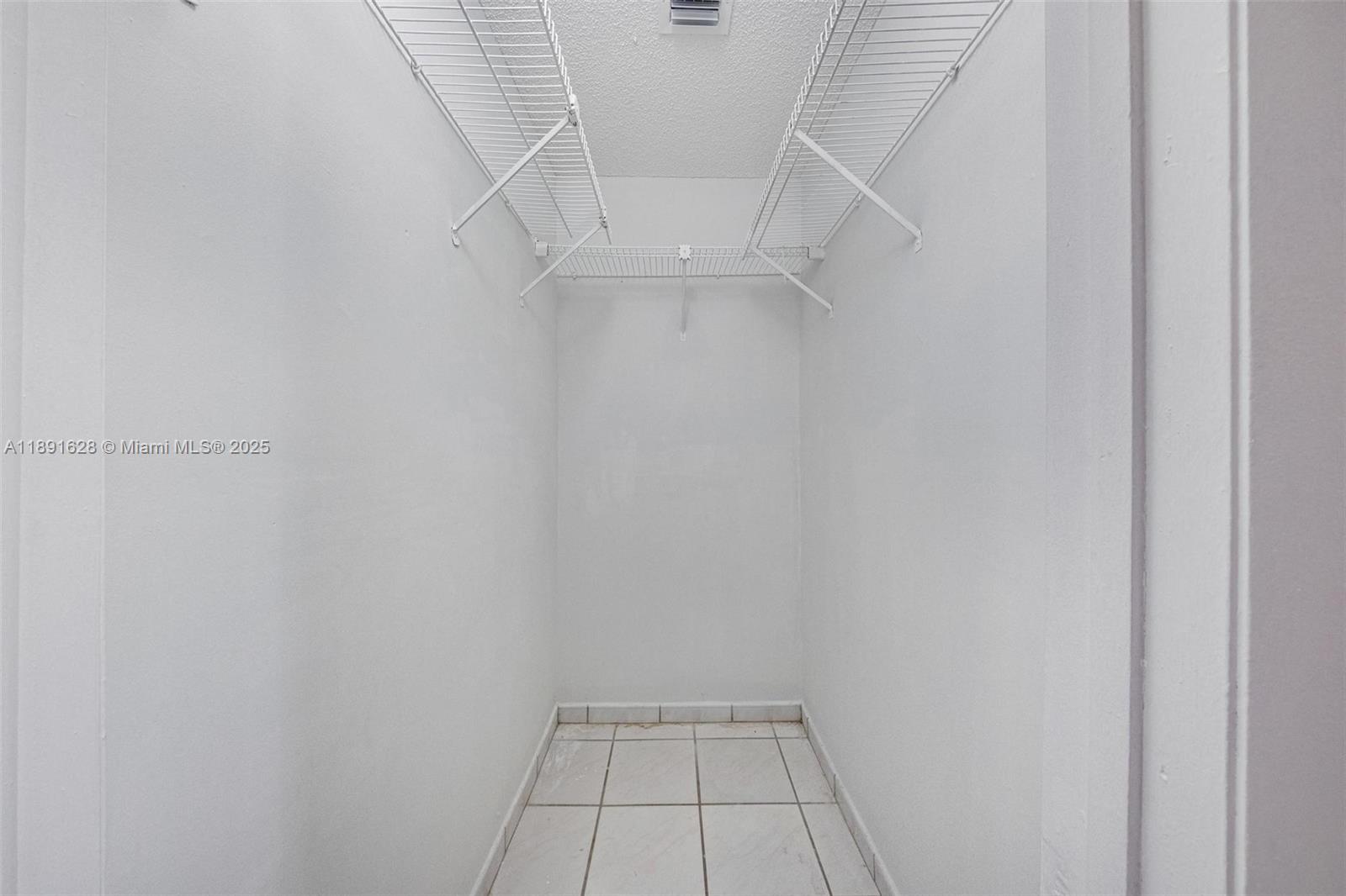 AMERICAN HOMES 2ND ADDN - Residential