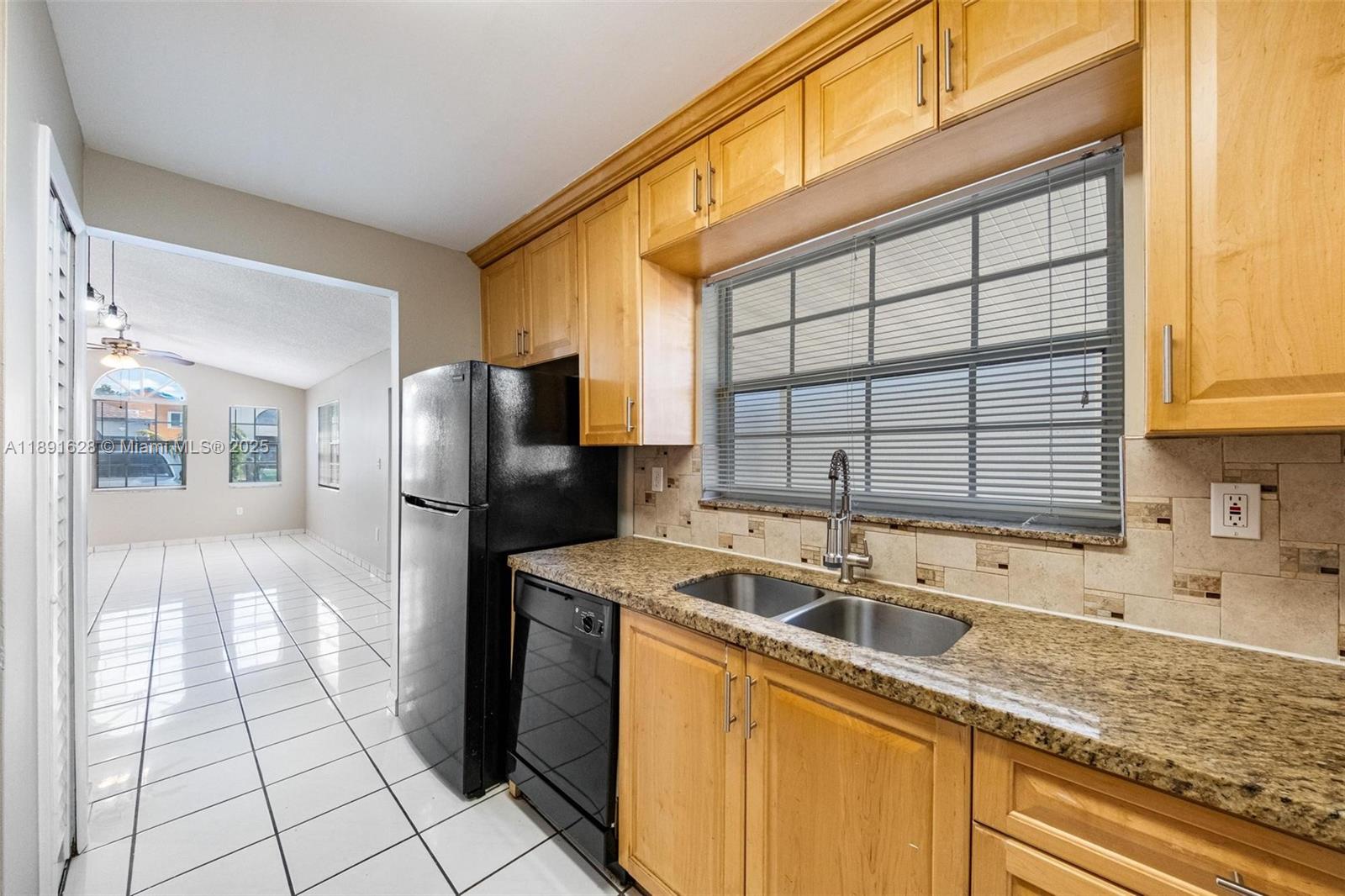 AMERICAN HOMES 2ND ADDN - Residential