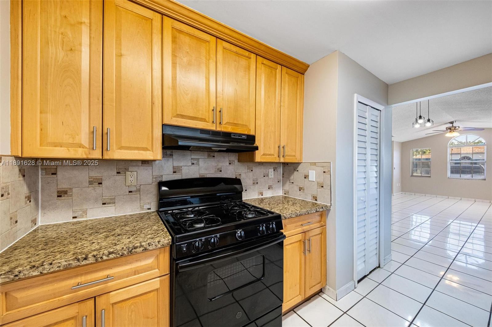 AMERICAN HOMES 2ND ADDN - Residential