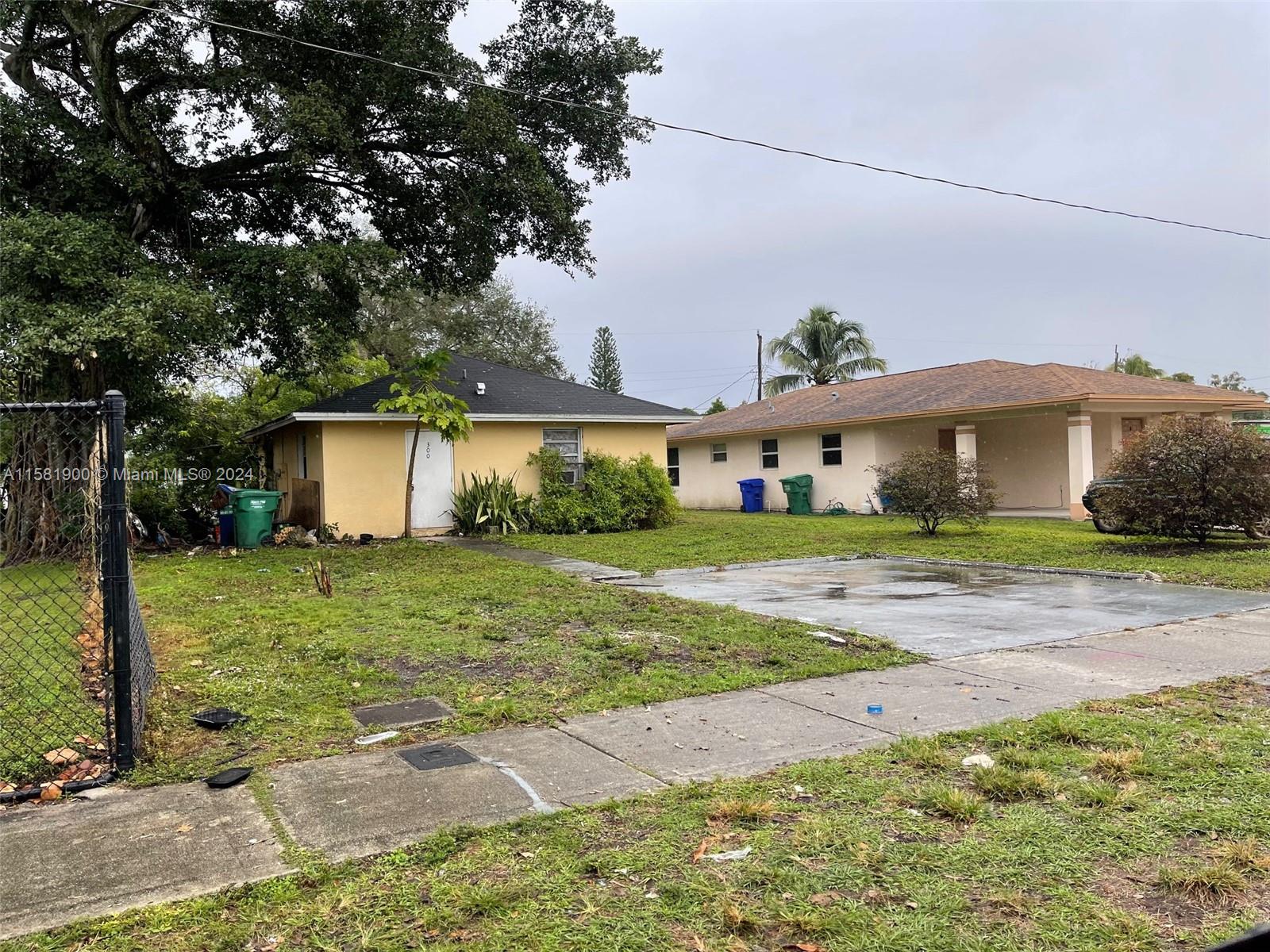 300 Nw 28th Way, Fort Lauderdale, Broward County, Florida - 2 Bedrooms  
1 Bathrooms - 