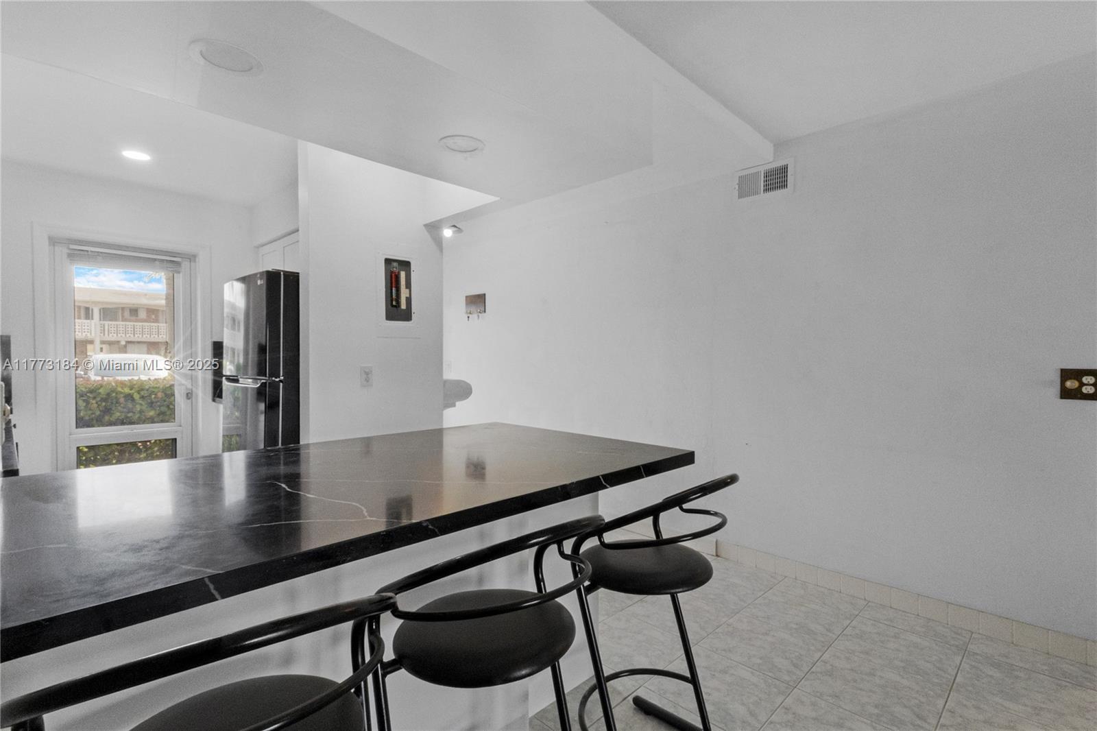 Palm Terrace - Residential