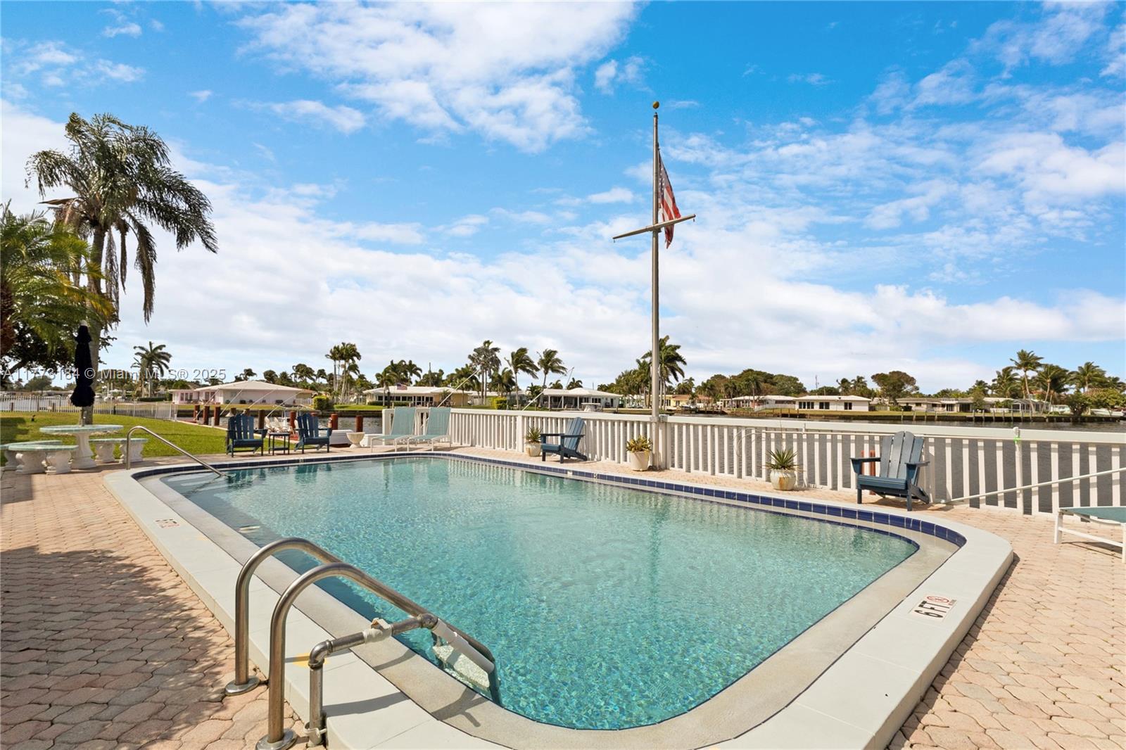 Palm Terrace - Residential