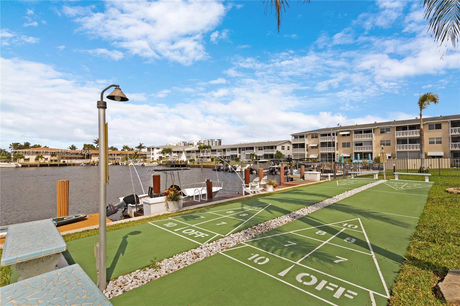 Palm Terrace - Residential