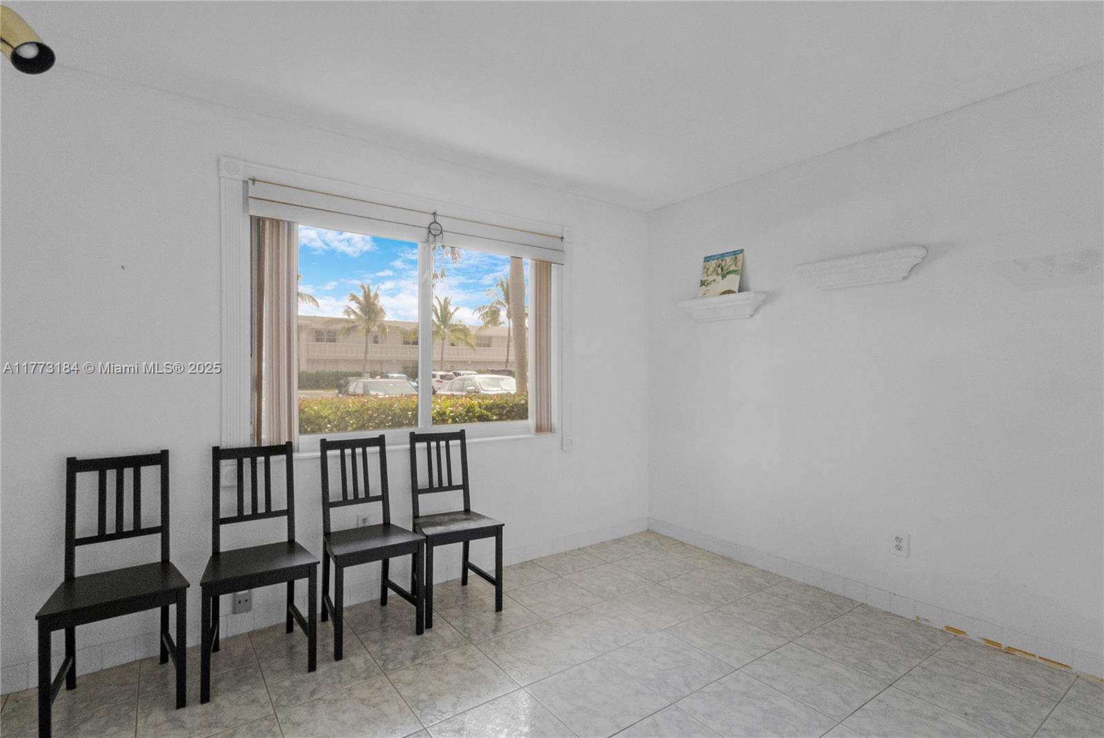 Palm Terrace - Residential